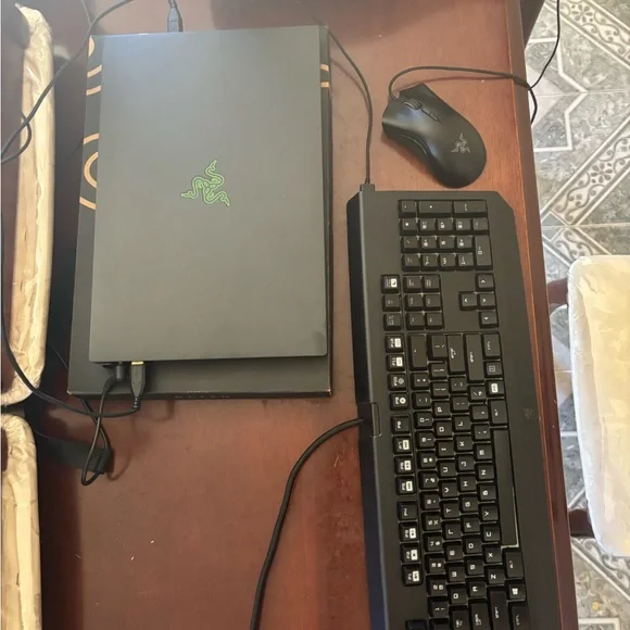 Razerblade 15 performance gaming laptop with razor mouse and keyboard